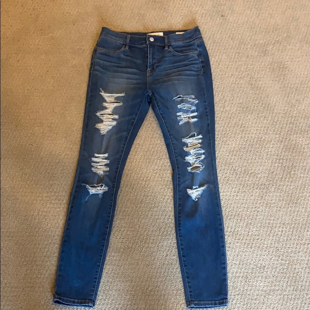Medium wash ripped jeggings